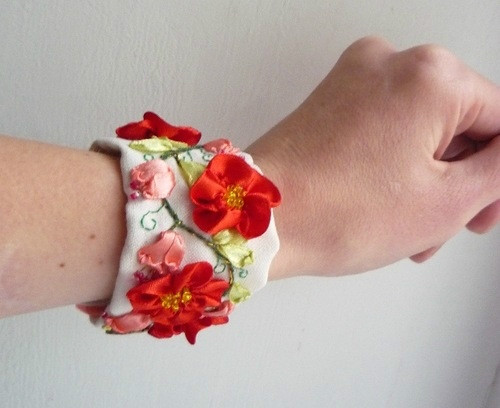 刺绣立体首饰教程,刺绣肌理首饰图案