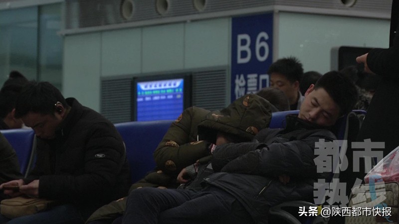 春运再发力千名旅客乘“红眼”高铁回西安