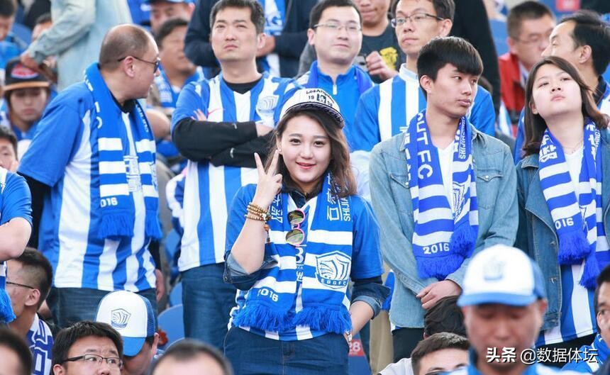 谁是那颗最亮的星——中超美女球迷盘点（上）