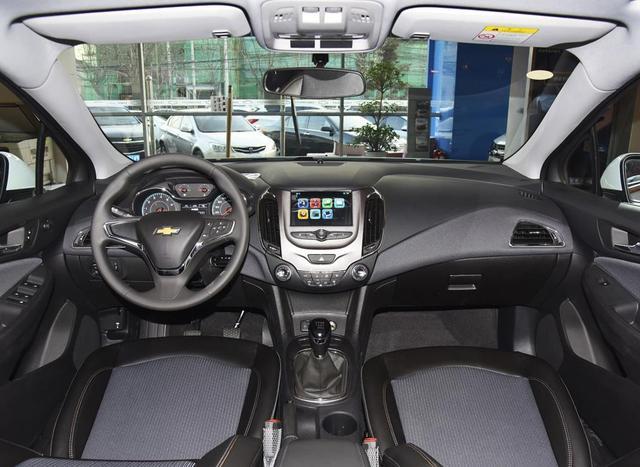 雪佛兰科鲁兹1.8是国几的排放标准,雪佛兰科鲁兹320自动悦享版落地价