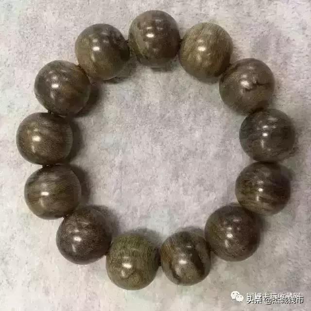 最昂贵的海黄手串,手串为什么有便宜的也有贵的