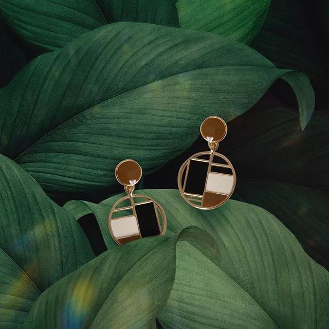 欧阳娜娜同款耳环怎么戴,欧阳娜娜耳环