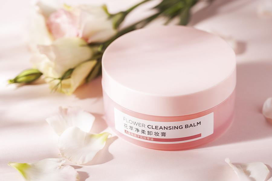 卸妆膏卸妆油卸妆水到底哪个好,卸妆水和卸妆膏卸妆油哪个最干净