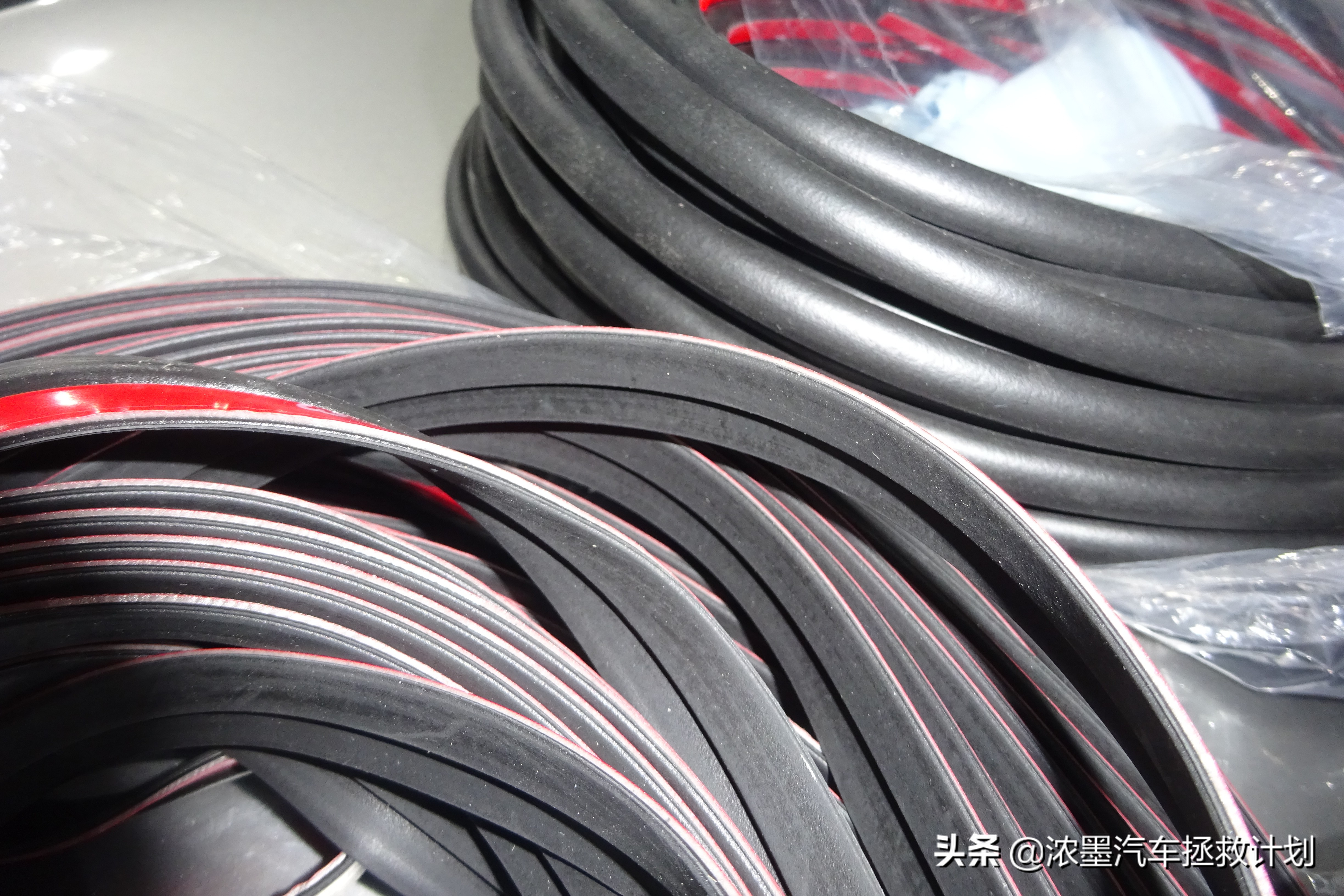 「妙手生花」重建一台战损级桑塔纳，带给它历经千般后的华丽重生