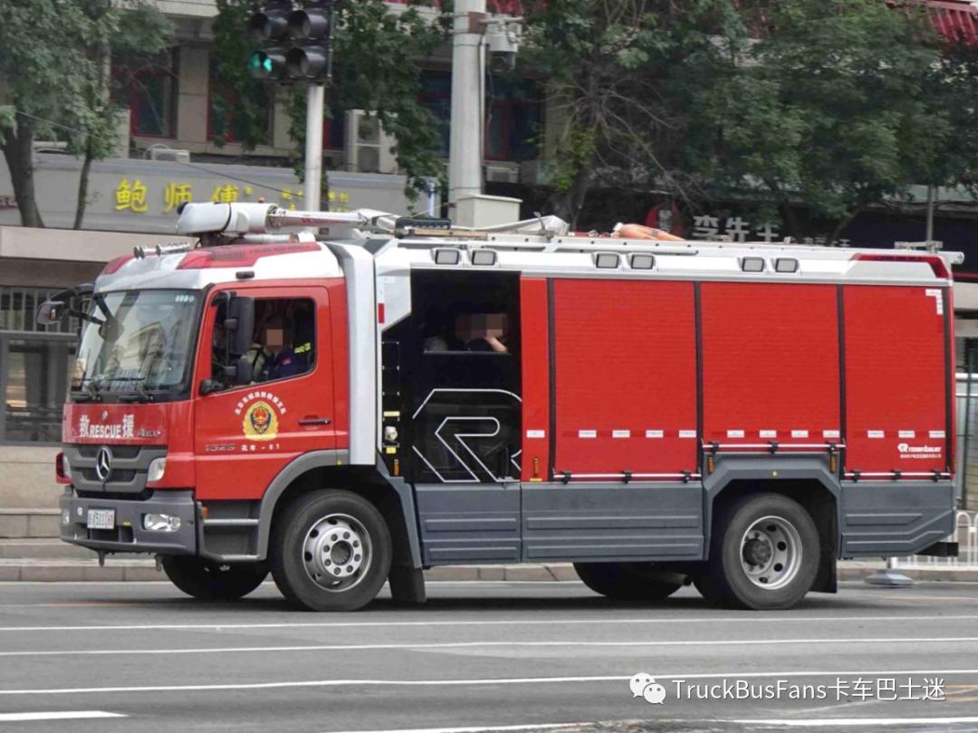 卢森宝亚at3车头上是什么,at3主战消防车多少钱一辆