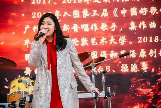 文汇天下，与时俱进，铸新辉煌