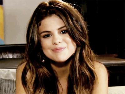 大衣配背包好看吗,大衣配短款包包显个高