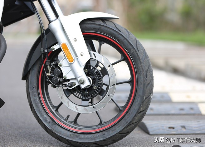 售价1万左右的街车,国产大排量街车价格多少