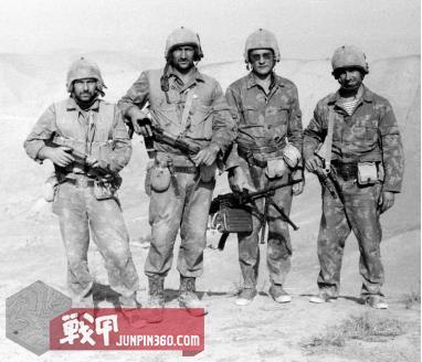 俄罗斯街头爱国,俄罗斯人喜欢三叶草