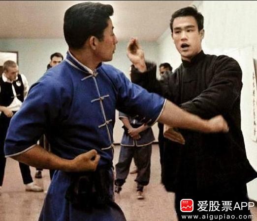 李小龙谈哲学心如止水,李小龙谈哲学的书籍