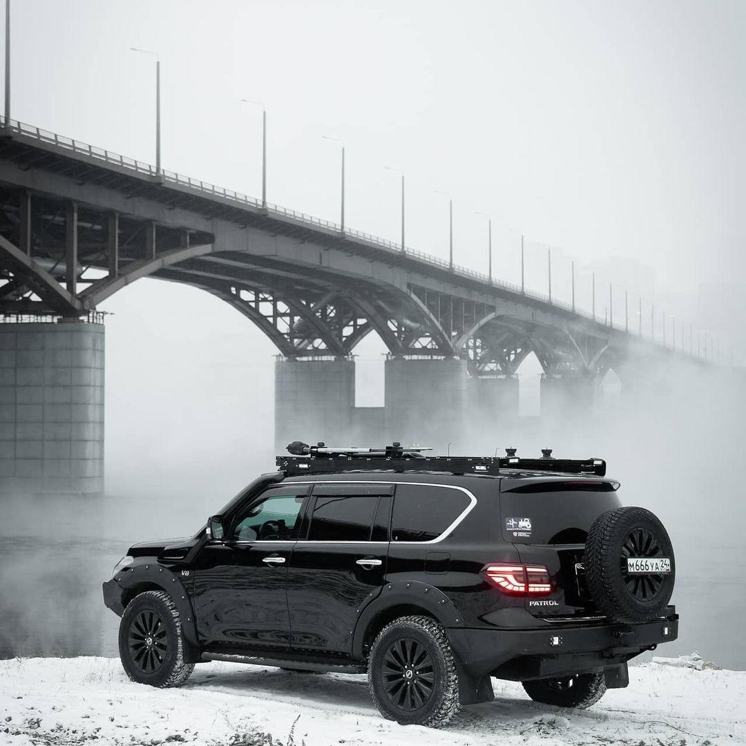 尼桑途乐y62改装全过程,途乐y62黑武士加备胎