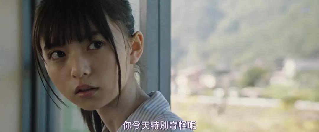 陈妍希沈佳宜十年,陈妍希沈佳宜时期的侧脸照