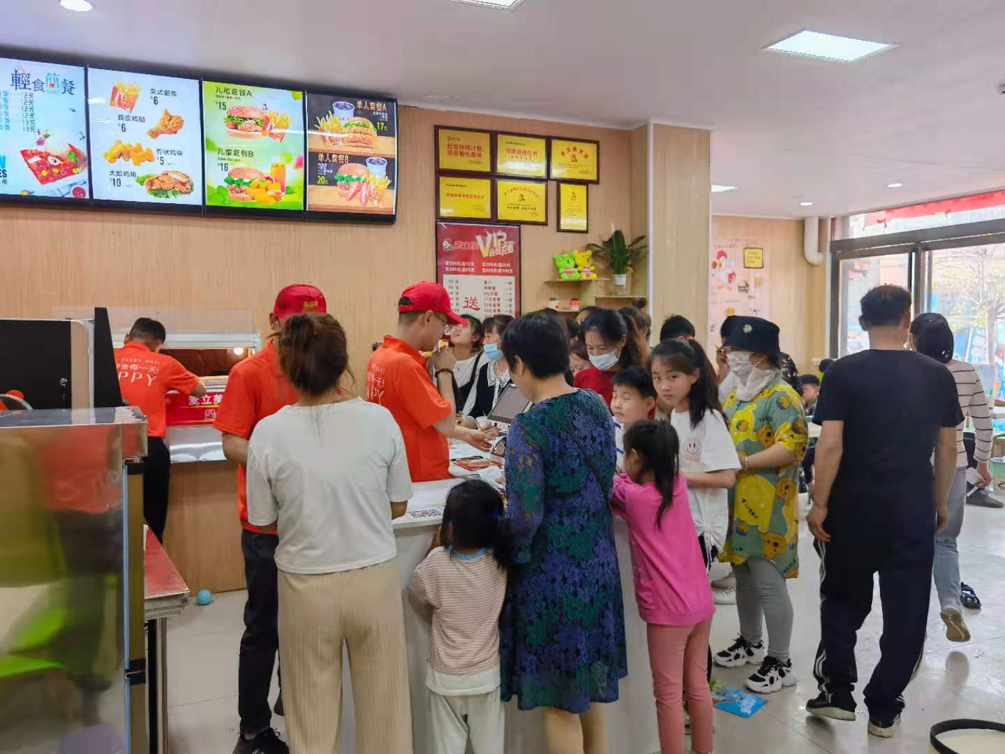 怎样开一家有特色的炸鸡汉堡店,如何开一家汉堡店