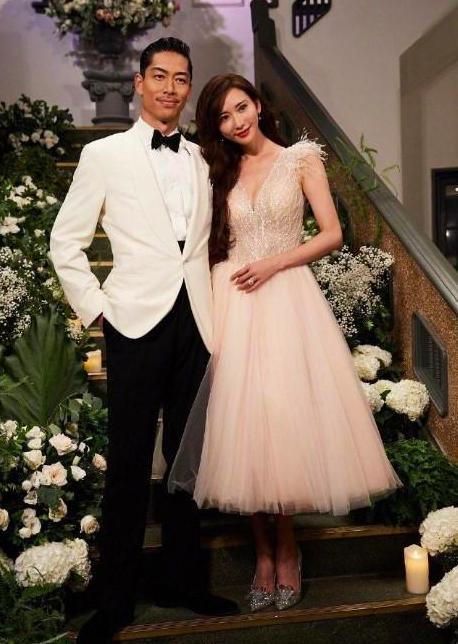 韩庚卢靖姗戒指,韩庚卢靖姗婚戒价格