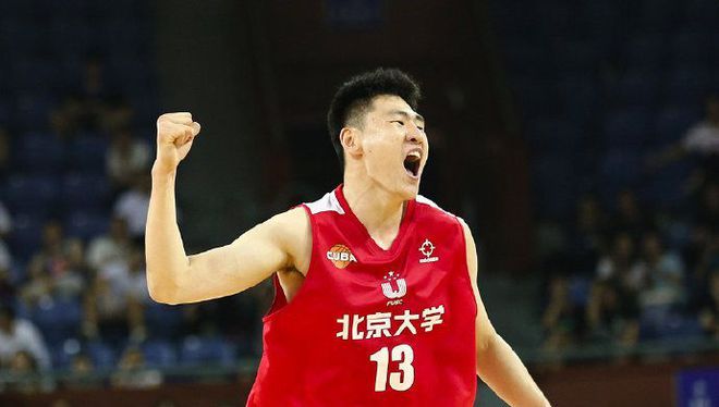 减肥50斤！他为CBA选秀饿到脱相，毅力惊人！中国篮球未来在大学