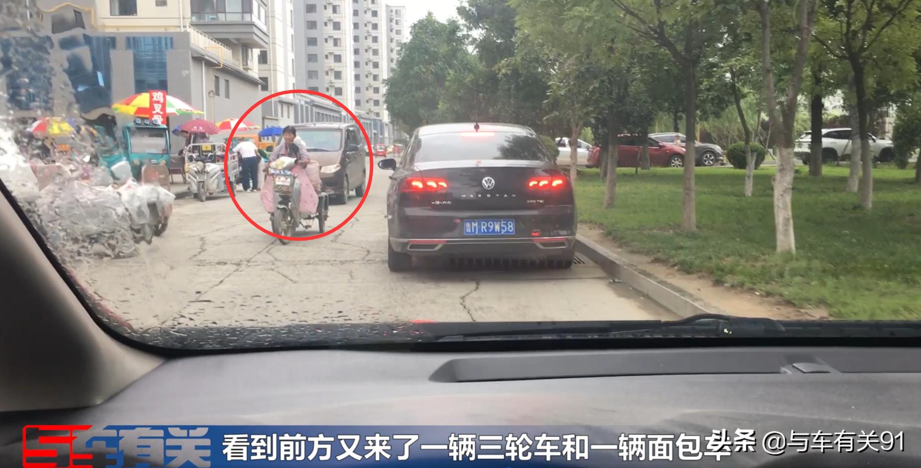 新手窄路会车避免后视镜刮擦技巧,窄路会车如何避免前后左右剐蹭到