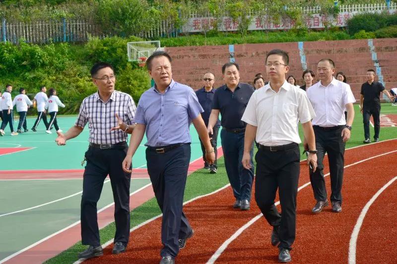 凤城刘向东,刘向东凤城