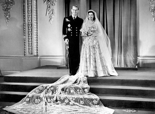 世界上最漂亮的婚纱图片,世界公认最漂亮的婚纱