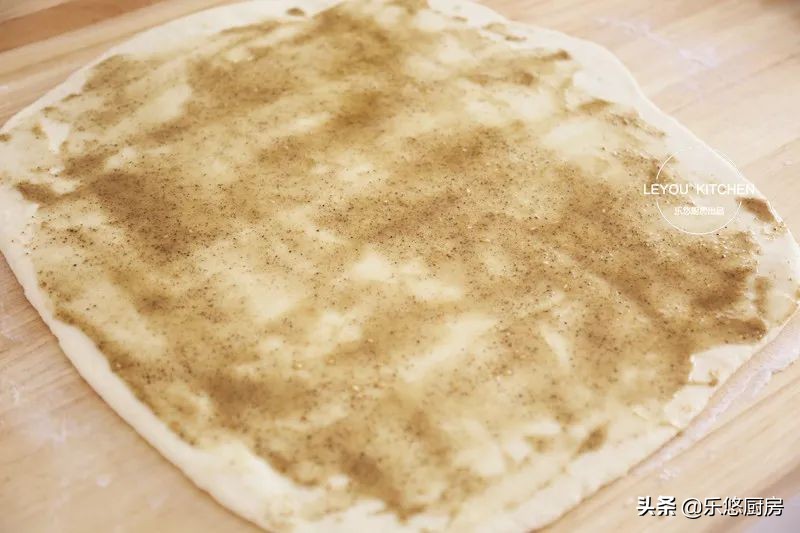 一斤面粉可以做几个油酥烧饼,1斤面粉可以做多少个饼