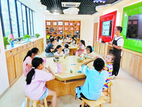 文明处处相伴浸润孩子心灵:湖里区开展形式多样的德育活动,着力培育未成年人社会主义核心价值观(二)