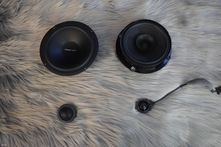 为啥改汽车音响的都改人声,为什么要改汽车音响