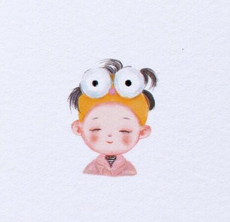 穿恨天高坐地铁的社死现场，两位男士都不忍看这次“崴脚表演”