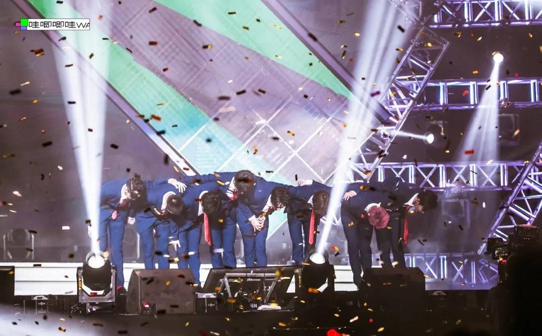 永远臣服于少年的意气风发,永远屈服于少年意气