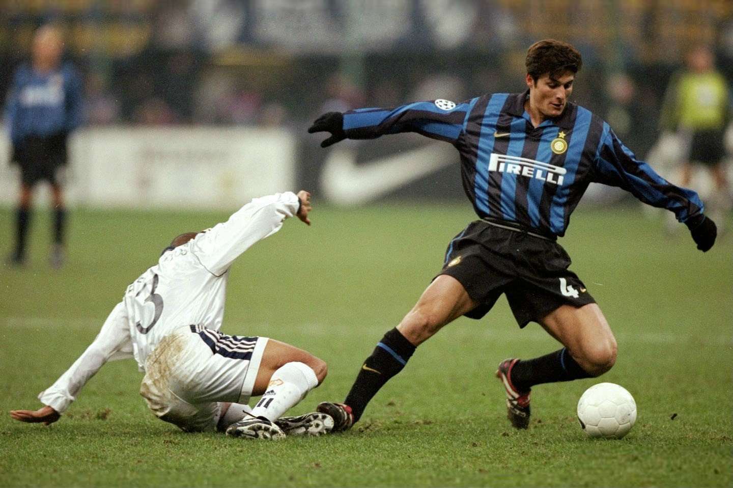 国际米兰球星萨内蒂图片,国米欧冠萨内蒂图文