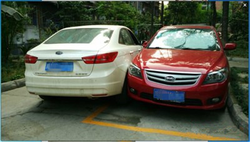 车被别人擦了怎么报警,车被人擦刮了怎么办