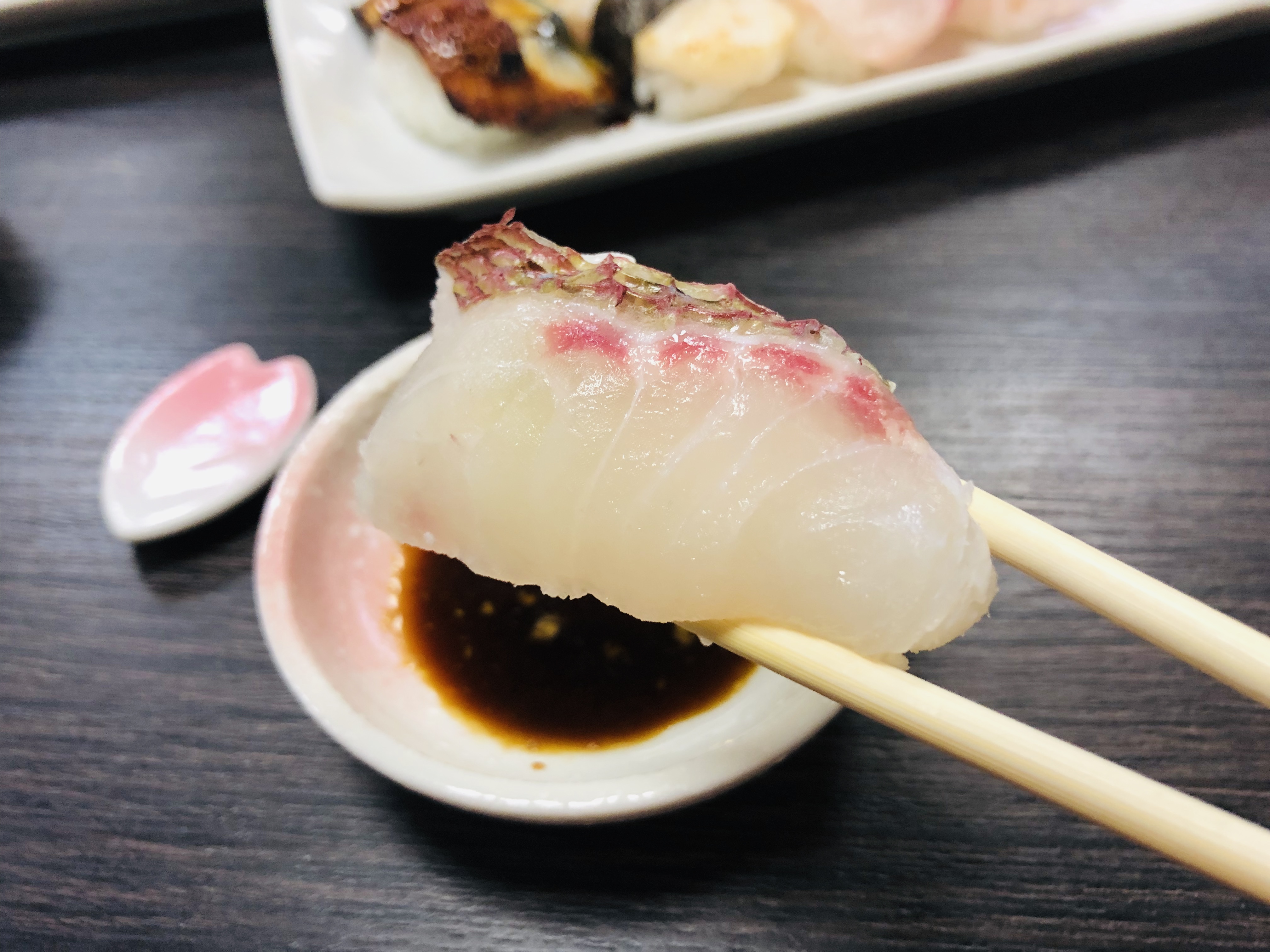 日本平民区的小酒馆,日本大阪贫民区酒馆