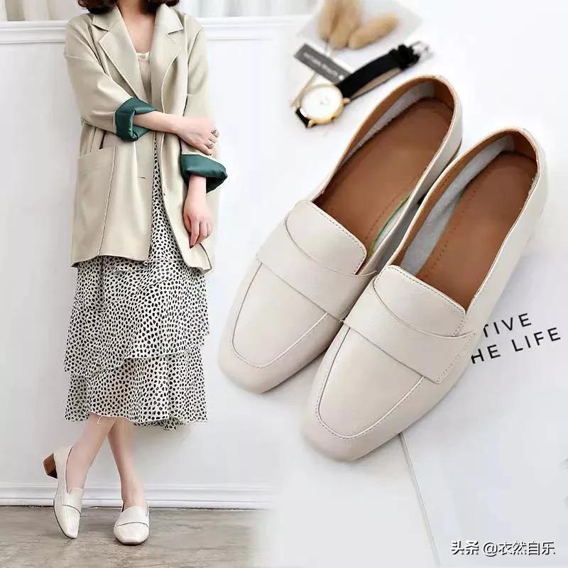 粗跟凉鞋不露脚趾穿搭,粗跟凉鞋搭配什么衣服好看