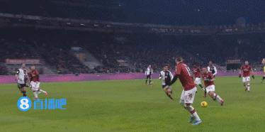 米兰著名角球还没发出来就判点球,米兰两次罚丢点球