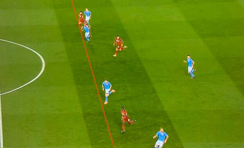 争议点球成转折点克洛普怒斥误判,阿诺德角球争议