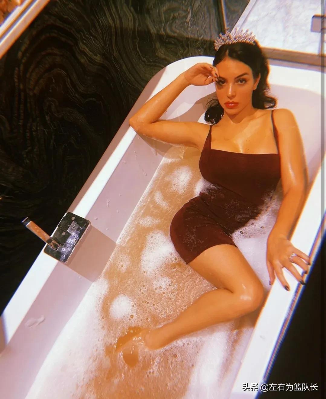 c罗被女友吐槽娘娘腔,c罗女友回应批评