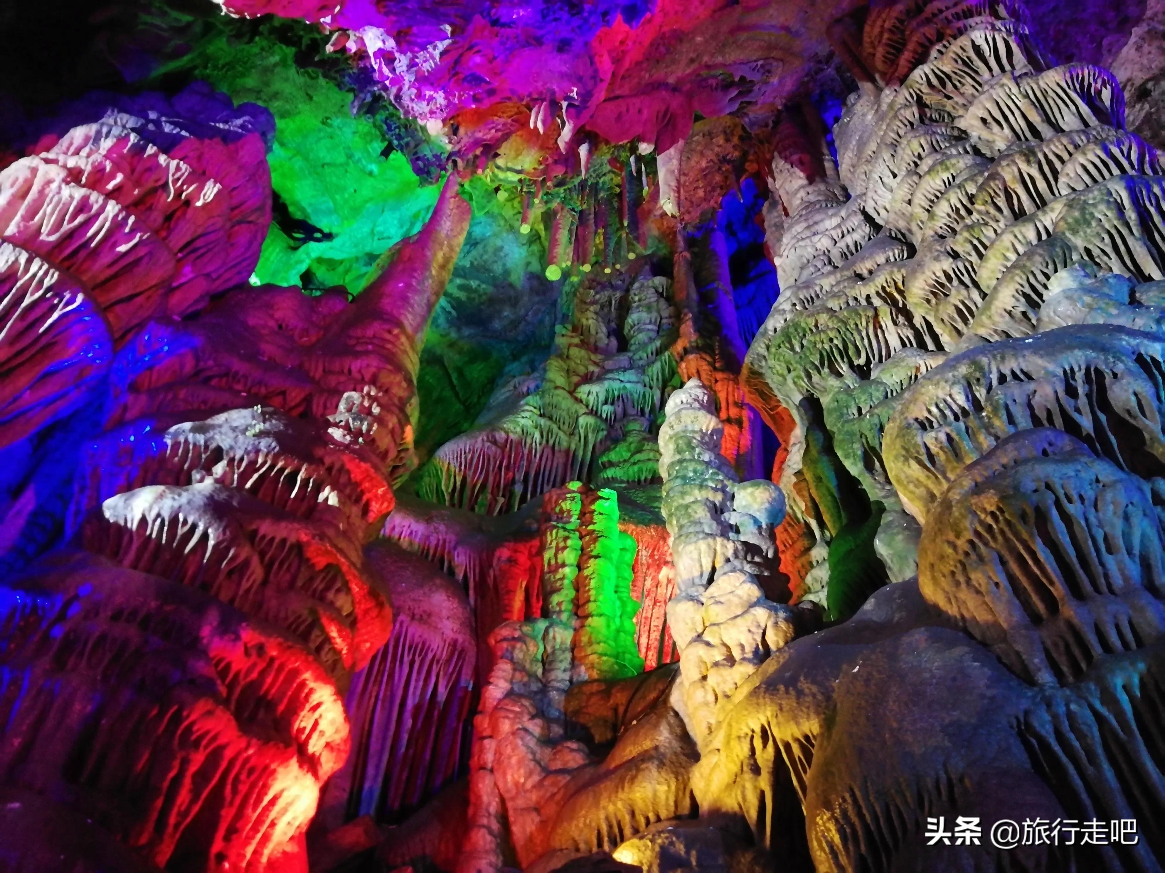 大自然的鬼斧神工柞水溶洞,柞水溶洞地质奇观