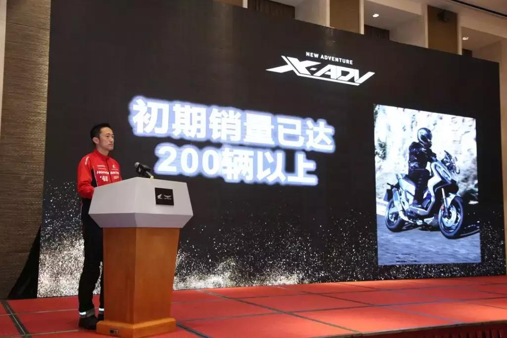 2018本田金翼详解,本田金翼2023款自动挡挡位图介绍