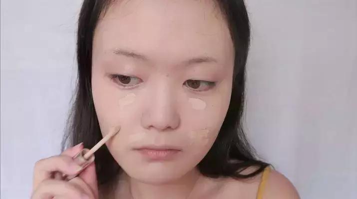 夏日草莓沙冰妆容化妆教程 (冰沙日常妆)