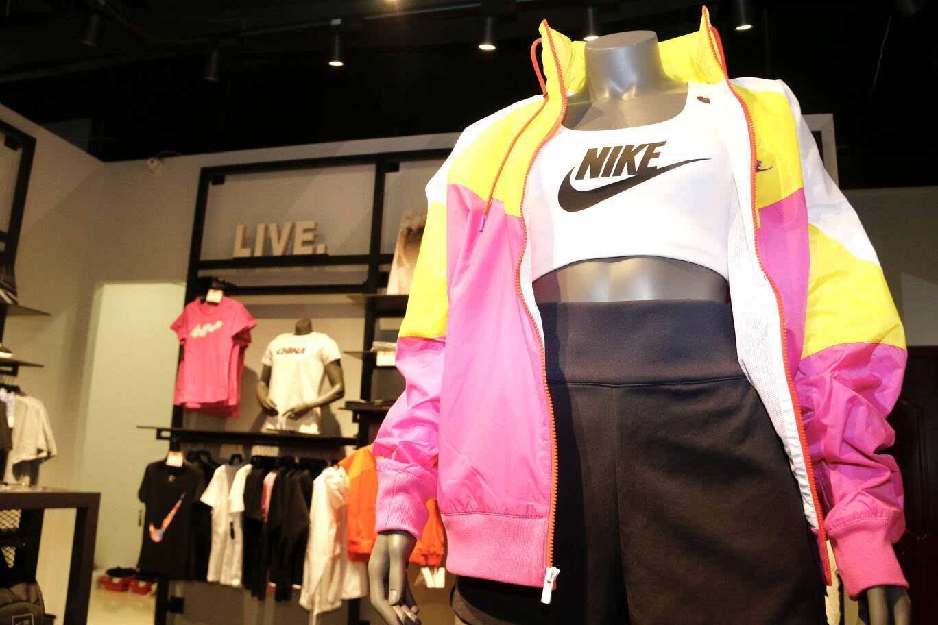 开业首日销售31.8万，谁说名牌产品在农村没有市场？