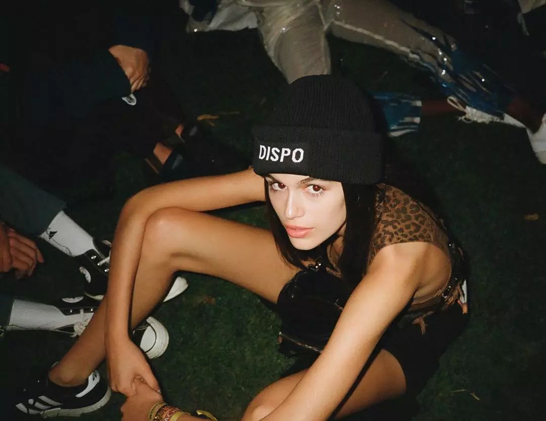 教你100元变身梦幻九头身KaiaGerber