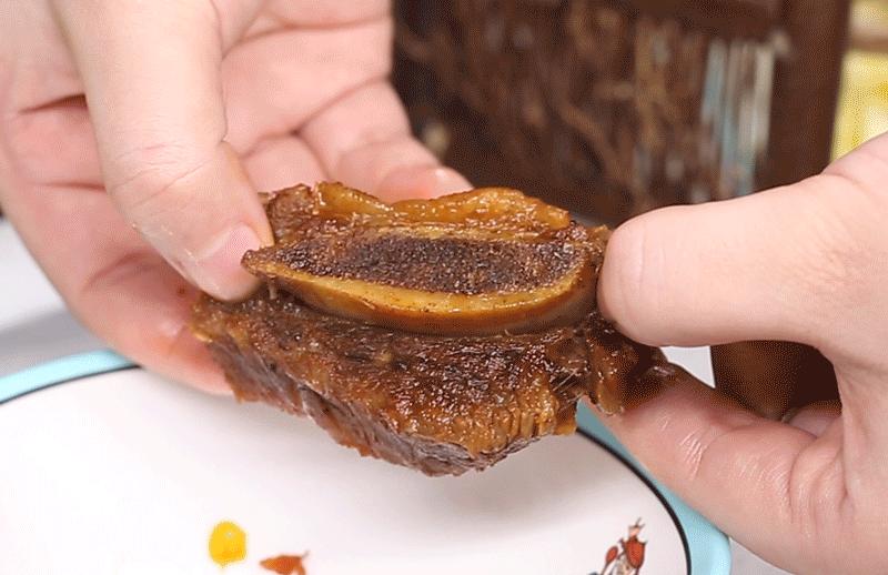 成都前十名好吃的牛排火锅,地道的牛排火锅吃起来贼过瘾