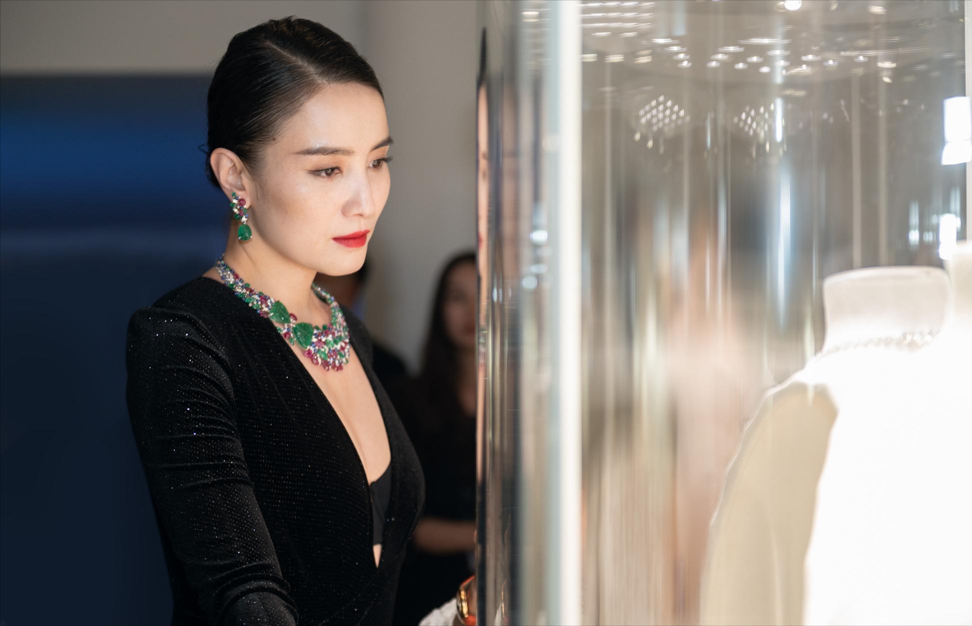 卡地亚梵克雅宝哪个档次高,十大奢侈品珠宝卡地亚和梵克雅宝