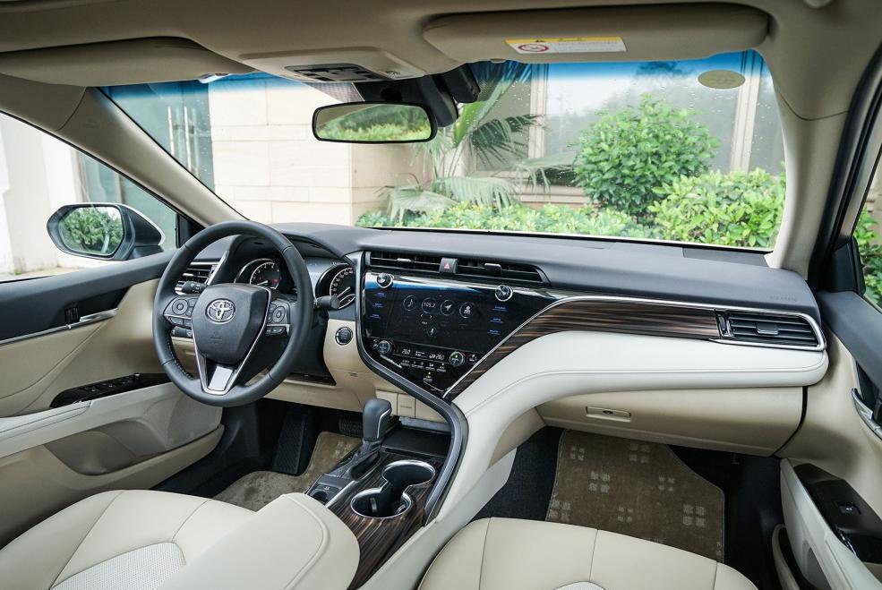 丰田凯美瑞最老款,丰田凯美瑞经典当中的经典