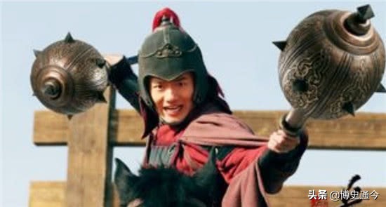 贵州古墓出土偃月刀，重量十分诡异，学者：影响了关羽的形象