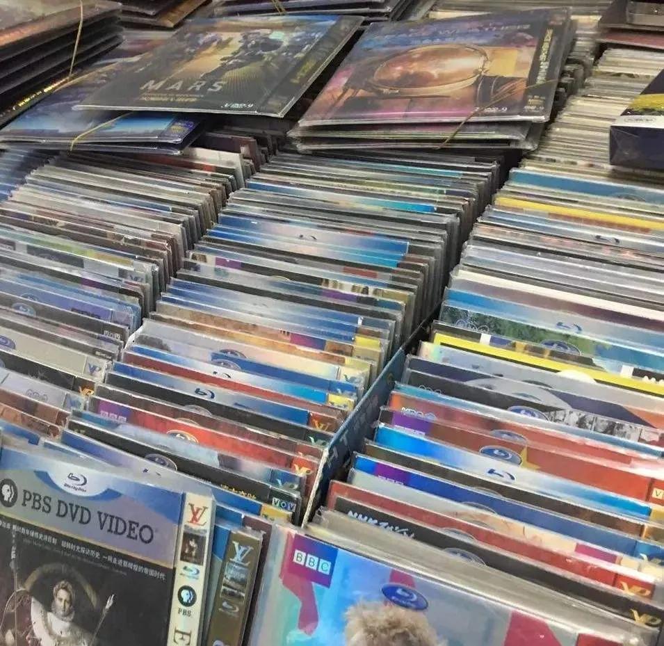 正版光碟vs盗版光碟,盗版磁带时代