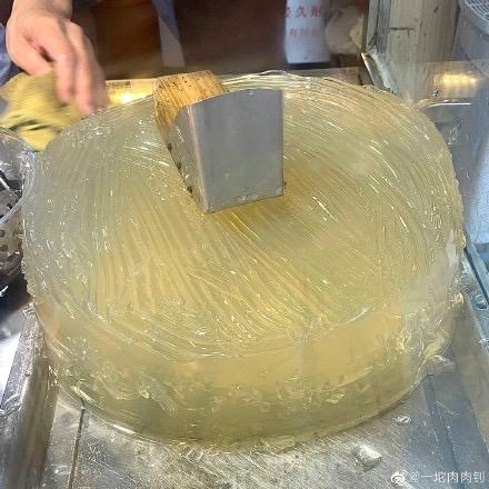 比冰棍养生，比奶茶解暑，三伏天的Q弹爽滑都在这碗中