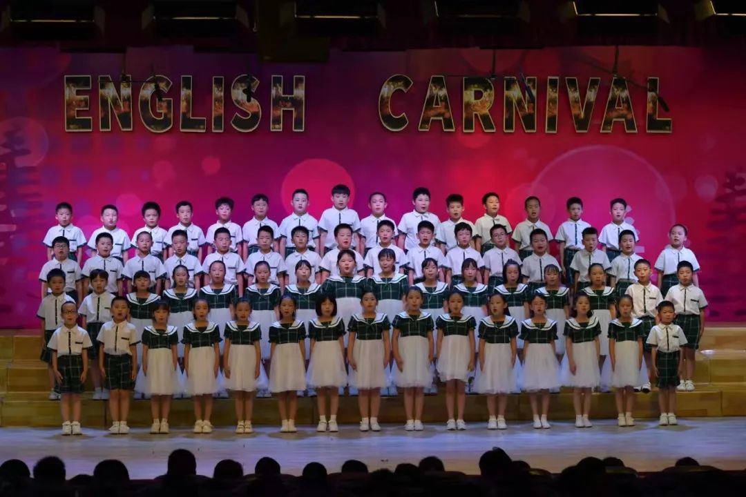 左手国学，右手英语，中杉学校真不一般