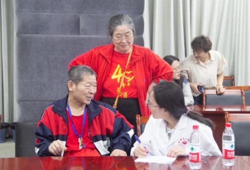 乌市哪家医院看老年痴呆,新区临终关怀医院