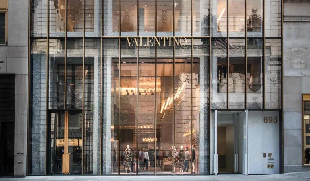 侃爷夫妇离婚Yeezy未受影响；LV发布新手袋