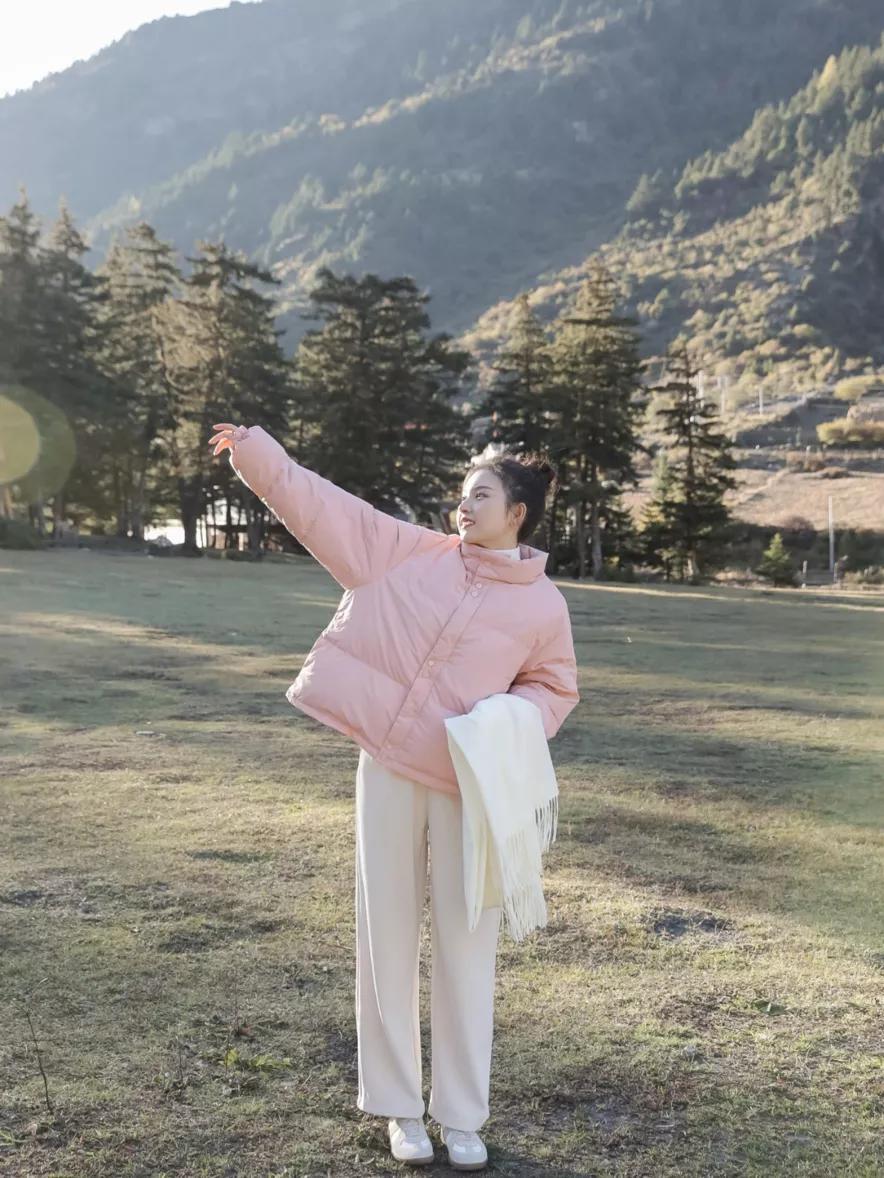 烂大街的阔腿裤也穿出高级感,阔腿裤就要选择保暖又显瘦的