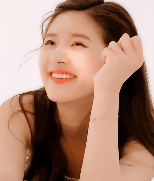 赵露思推荐补水保湿,赵露思推荐水感保湿焕颜面霜